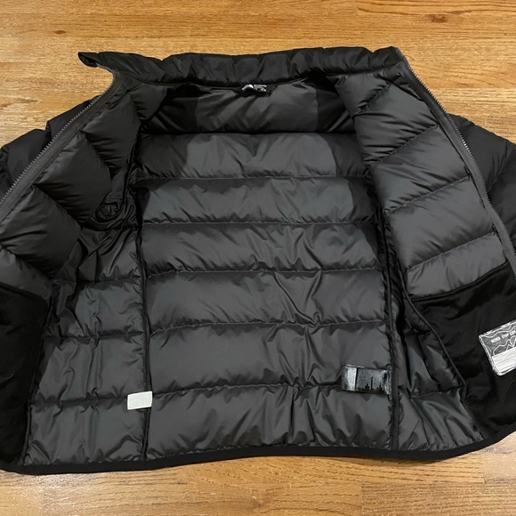 Boys 14/16Y The North Face Black Puffer - Picture 4 of 5